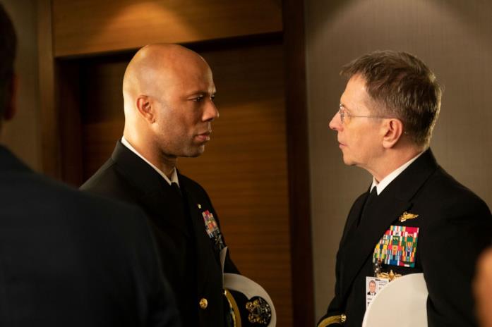 Gary Oldman in una scena del film Gary Oldman veste i panni militari statunitensi in Hunter Killer
