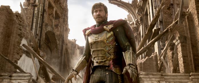 Mysterio, il villain di Spider-Man: Far From Home Mysterio (Jake Gyllenhall) in una scena di Spider-Man: Far From Home