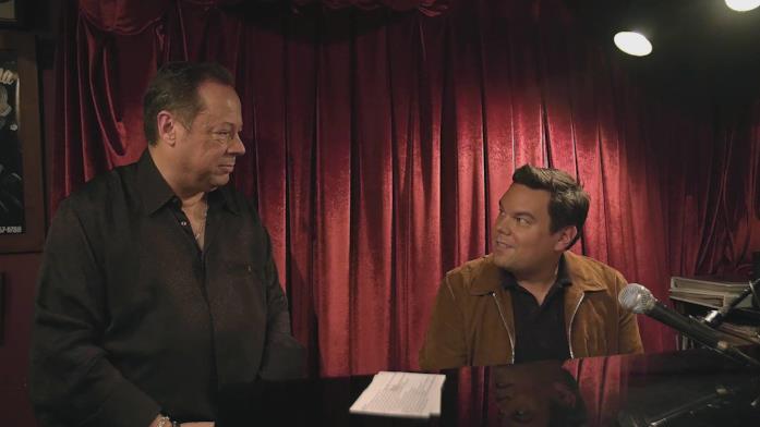 Joe Quesada e il songwriter Robert Lopez nel nuovo show Storyboards Robert Lopez e Joe Quesada in Storyboards