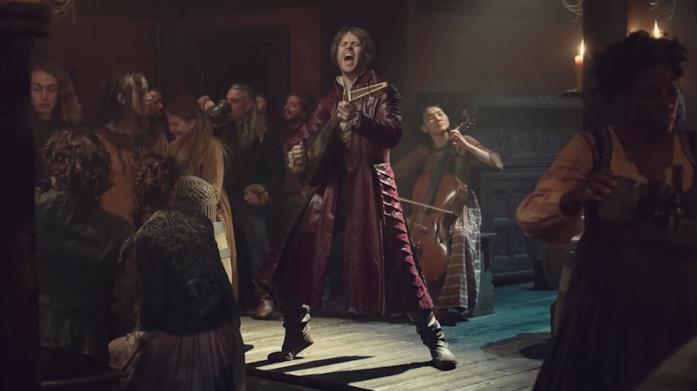Jaskier canta nella seconda stagione di The Witcher Jaskier nella prima immagine della stagione 2 di The Witcher