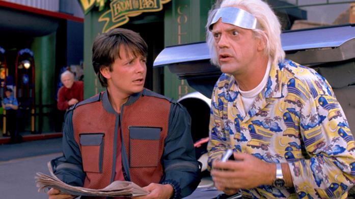 Ritorno al futuro è un film che ha fatto la storia del genere fantascientifico Marty e Doc sono i viaggiatori nel tempo
