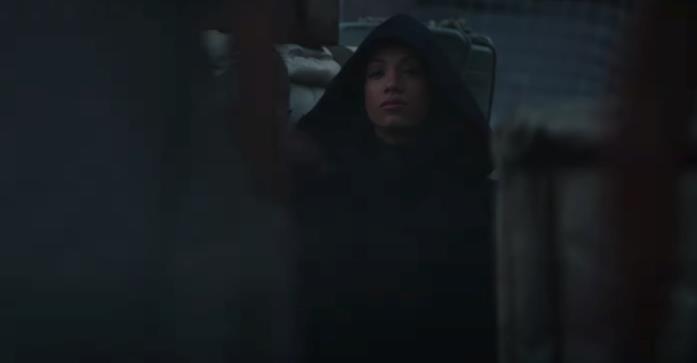The Mandalorian 2, trailer e poster Una donna con cappuccio in Mandalorian 2