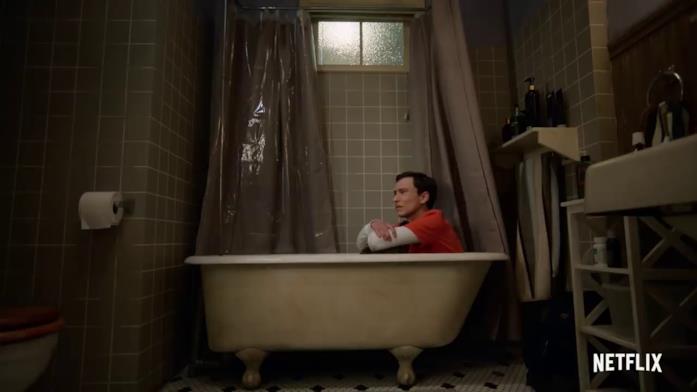 Keir Gilchrist, interprete di Sam Gardner Lo sconforto di Sam in una scena tratta dal trailer di Atypical 4