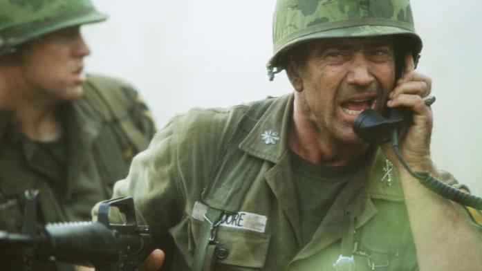 Mel Gibson in una scena del film Mel Gibson in una scena di We Were Soldiers - Fino all'ultimo uomo