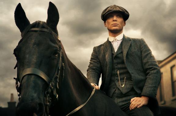 Cillian Murphy è Thomas "Tommy" Shelby in Peaky Blinders