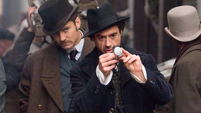 Jude Law e Robert Downey Jr. in Sherlock Holmes
