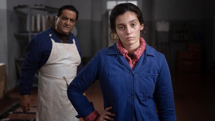 Gaia Girace in una scena dell'episodio La fata blu della serie L'amica geniale