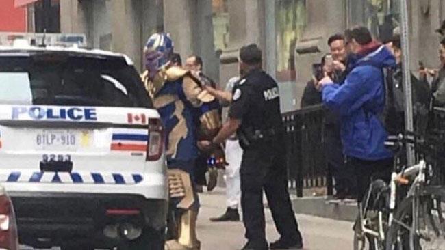 La polizia di Toronto arresta un cosplayer di Thanos