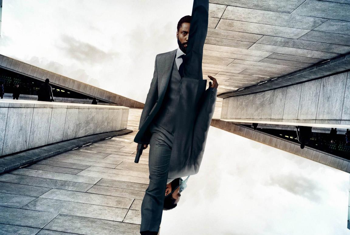 Il poster di Tenet con John David Washington