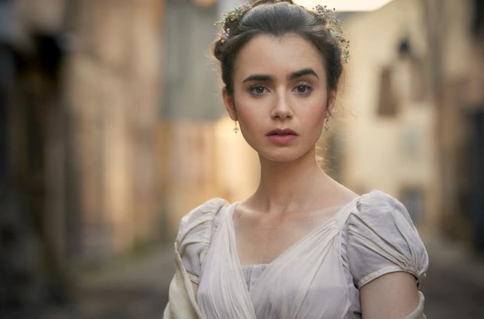 Lily Collins è Fantine in I Miserabili (2018)