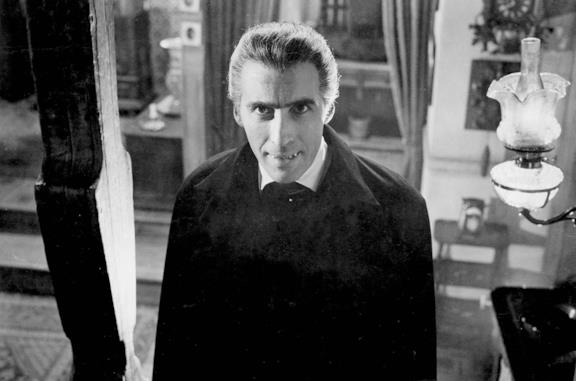 Christopher Lee nei panni di Dracula