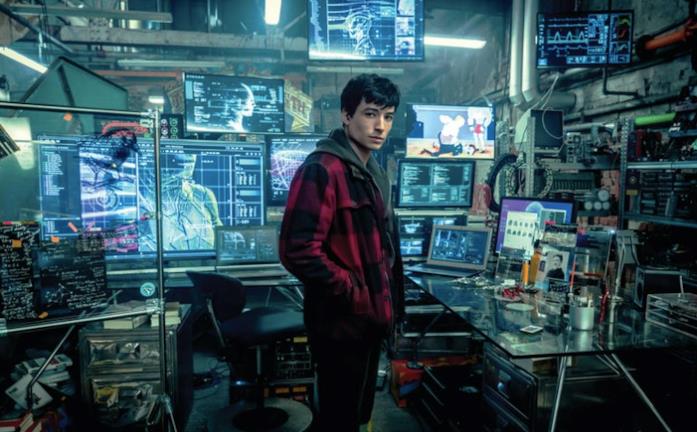 Ezra Miller in primo piano