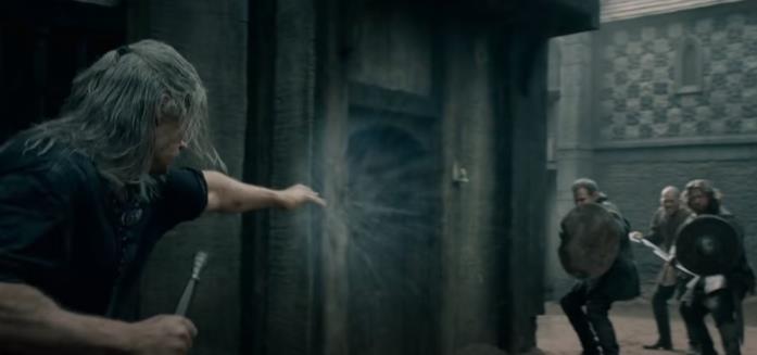 Geralt usa il segno Aard nella serie TV The Witcher Geralt e i segni nella seri TV The Witcher