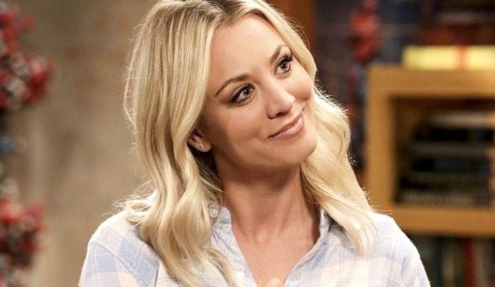 Penny, moglie di Leonard in The Big Bang Theory Primo piano di Kaley Cuoco