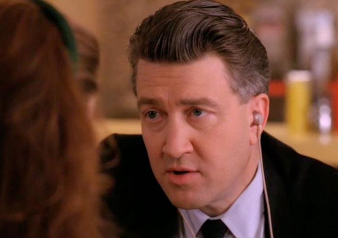 Twin Peaks - Gordon Cole Gordon Cole, i problemi di udito in Twin Peaks