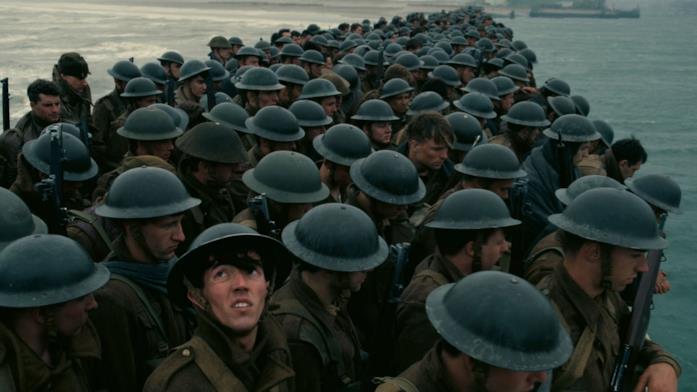 I soldati in Dunkirk Gli attori nelle vesti di soldati in Dunkirk