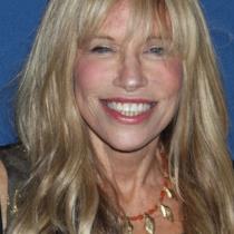 Carly Simon