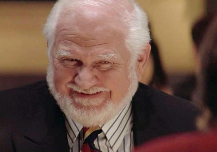 Robert Prosky in Mrs. Doubtfire - Mammo per sempre