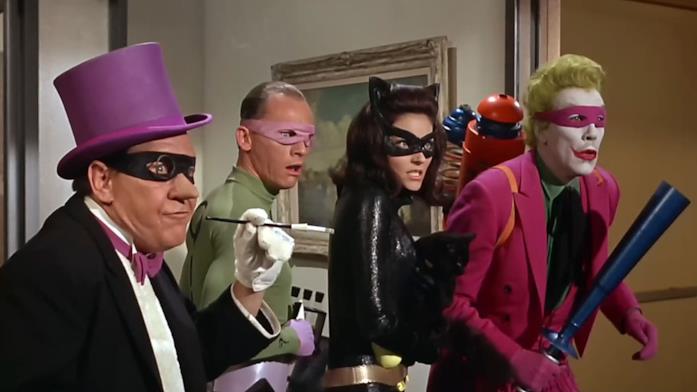 Il Joker di Cesar Romero insieme agli altri villain di Batman Pinguino, Enigmista,Catwoman e Joker nel film Batman del 1966