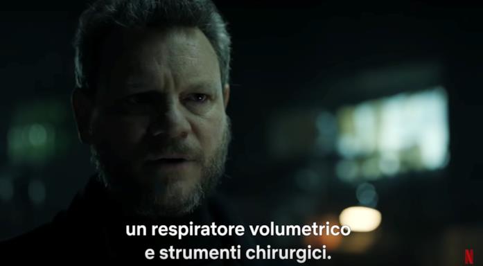 La Casa di Carta - cameo Una scena de La Casa di Carta con il cameo del regista