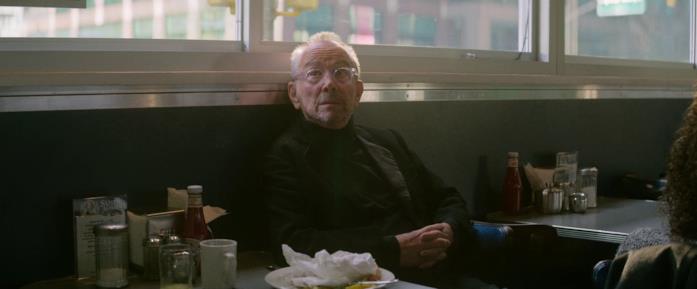 Tick, Tick... Boom! e la sua storia vera: i rapporti tra musical e film Joel Grey in una scena del film Tick, Tick... Boom!