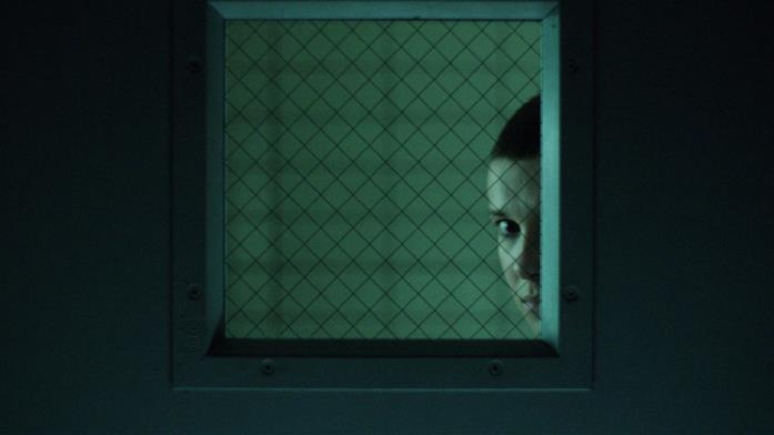 Undici fa ritorno nel laboratorio del dottor Martin Brenner in Stranger Things 4 Undici nel nuovo teaser Stranger Things 4