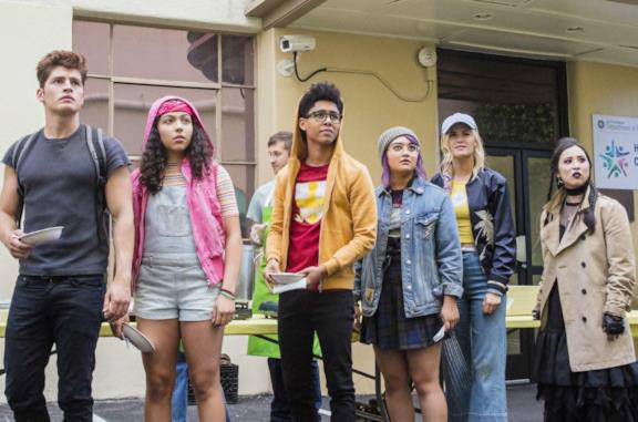 Il cast di Runaways, la serie TV Marvel che mette figli contro genitori