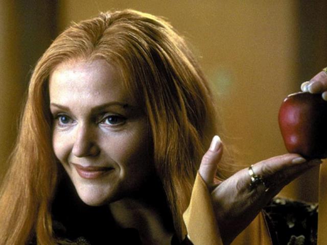 Miranda Richardson ne La vera storia di Biancaneve Miranda Richardson è Elspeth
