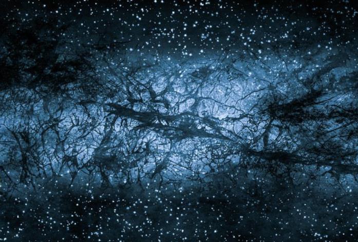 La materia oscura si pensa possa tenere unite le galassie