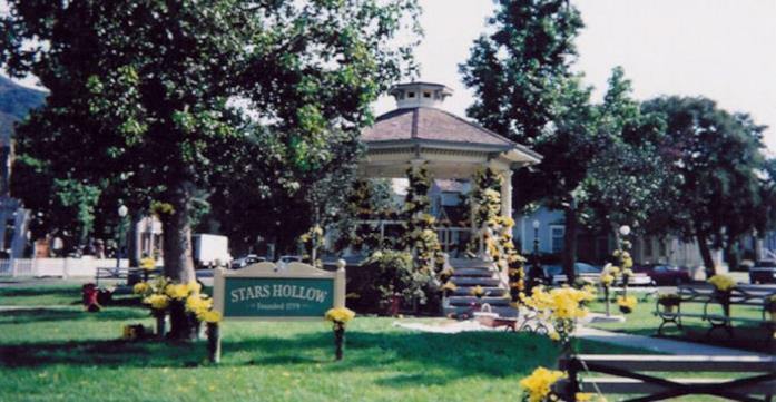 Stars Hollow, cittadina inventata di Una Mamma per Amica Stars Hollow