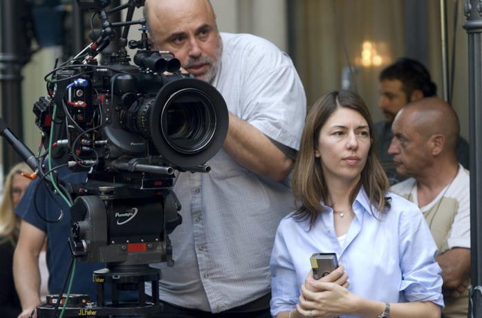 Sofia Coppola durante la regia di un film