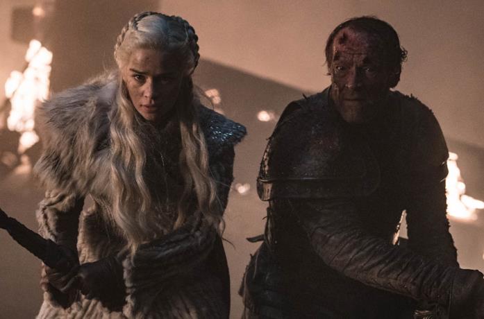 Emilia Clarke e Iain Glen in Game of Thrones 8x03