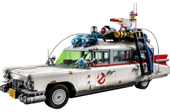 Prime immagini della Ghostbusters Ecto-1 LEGO