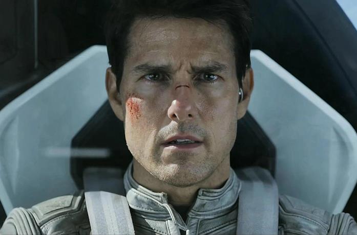 Un'immagine di Tom Cruise in Oblivion