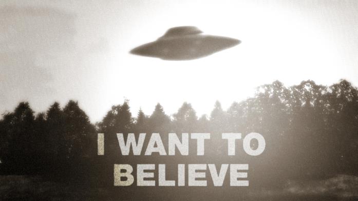 Il celebre poster nell'ufficio di Fox Mulder Uno dei poster nell'ufficio di Fox Mulder