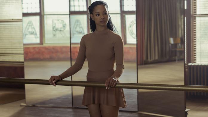 Kylie Jefferson nel ruolo di Neveah Stroyer Kylie Jefferson in Tiny Pretty Things