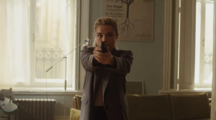 Black Widow, il trailer analizzato nel dettaglio Florence Pugh in una scena del film Black Widow