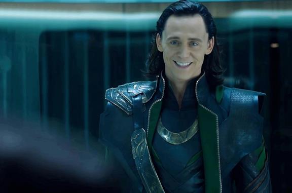 10 serie da guardare se stai amando Loki, la serie Marvel con Tom Hiddleston