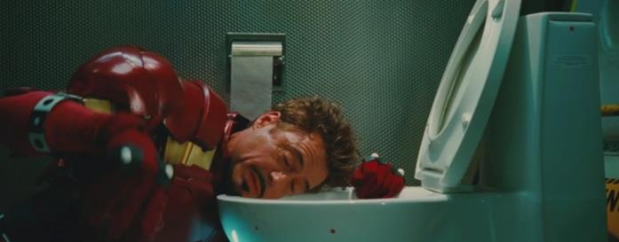 Le scene extra di Iron Man e degli altri film Marvel Iron Man nel bagno dell'aereo
