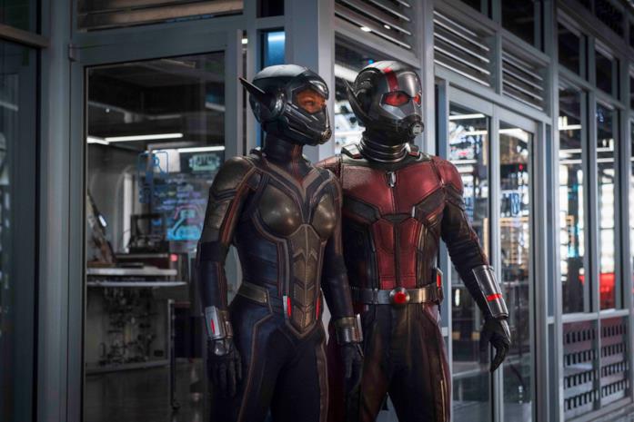Ant-Man e Wasp in costume Wasp e Ant-Man con indosso i loro costumi nel film del 2018