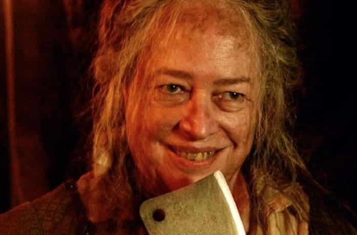 L'attrice Kathy Bates nella serie American Horror Story