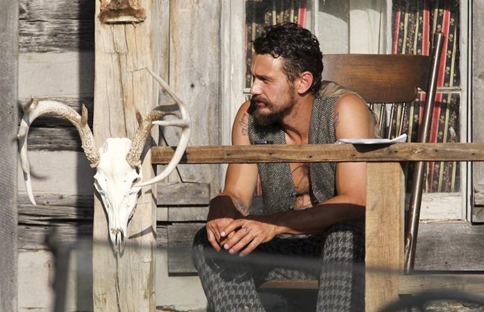 James Franco risponde di nuovo alle accuse di molestie James Franco in The Long Home