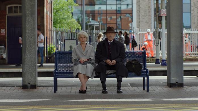 Helen Mirren e Ian McKellen Helen Mirren e Ian McKellen su una panchina