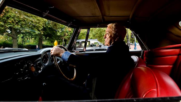 My Generation Una scena di My Generation con Michael Caine che guida