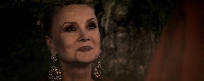 Darkside Witches, l'horror blasfemo Barbara Bouchet in una scena di Darkside Witches