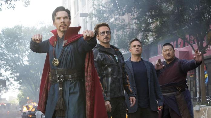Avengers: Infinity War, la guerra è davvero super Doctor Strange, Tony Stark, Banner e Wong in una scena del film