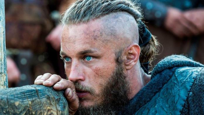 La morte di Ragnar Lothbrok Travis Fimmel in Vikings