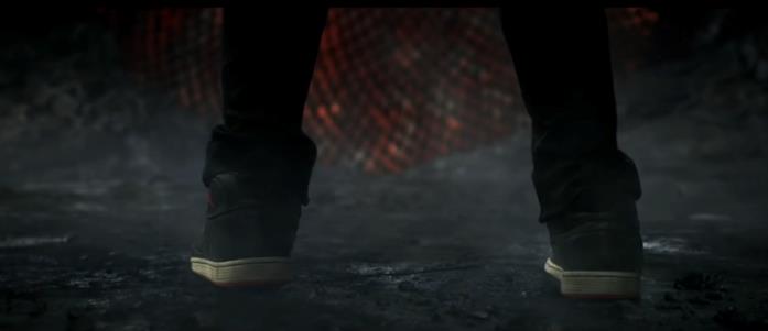 I piedi di Shang-Chi L'atterraggio "alla Matrix" di Shang-Chi