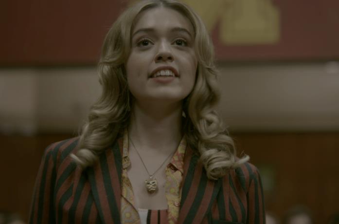 Aimee Lou Wood interpreta la studentessa Aimee Gibbs in Sex Education