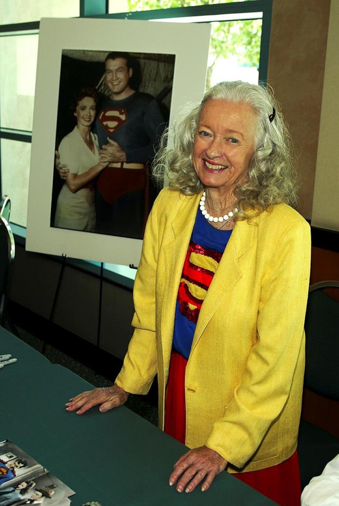 Noel Neill Noel Neill è stata la prima Lois Lane cinematografica